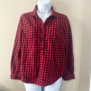 Old Navy red plaid shirt size small
